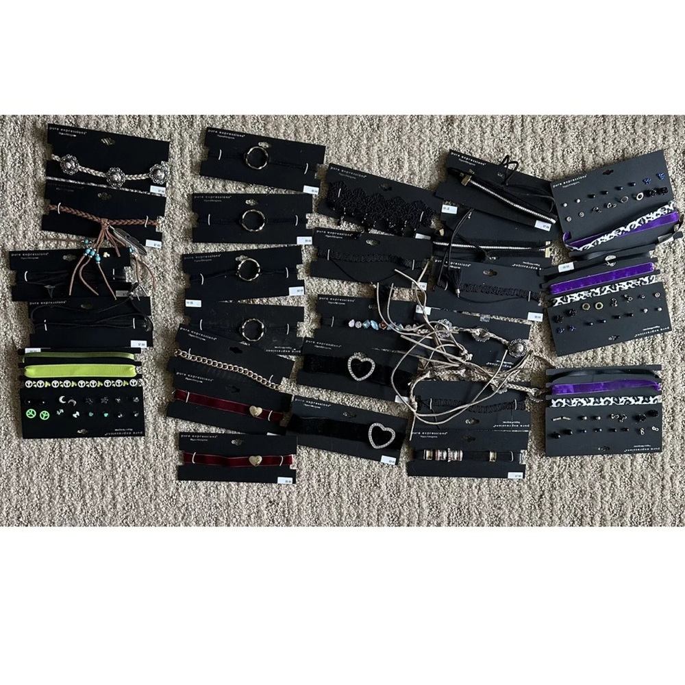Mixed Wholesale a lot of 27 jewelry pierced earrings and chokers necklaces new